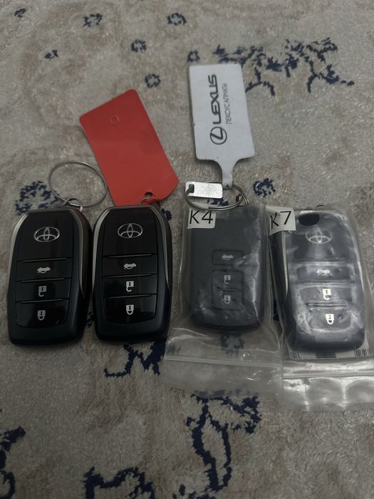 Продаю смарт-ключи Toyota Camry 50 / 55