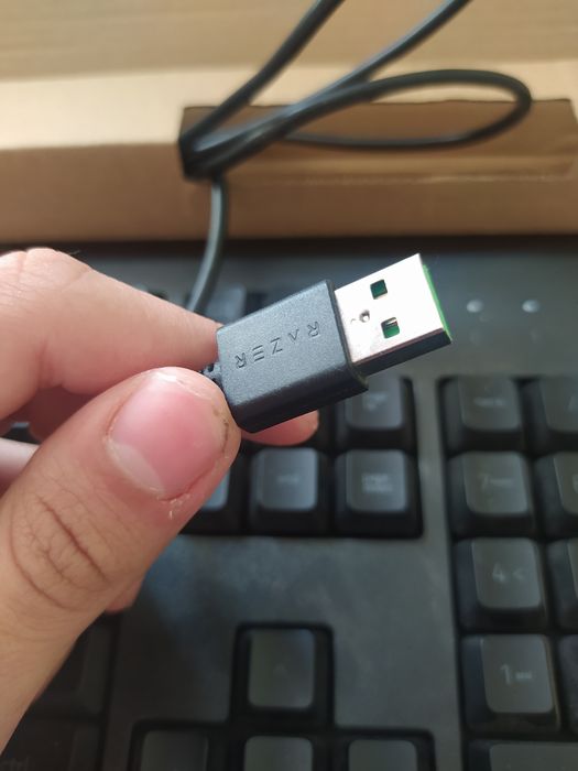 Клавиатура Razer cynosa lite (почти неизползвана)