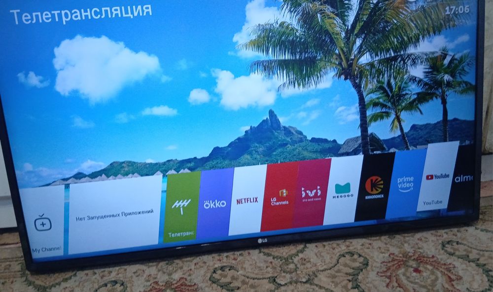 Продам смарт телевизор
