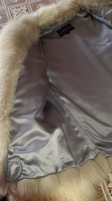 Отличном состояние меховая шуба.