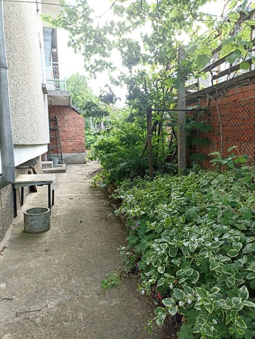 Продава се Къща в Берковица - 190 кв.м за 363 €/кв.м - Снимка #1