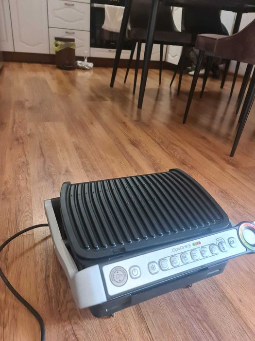 Продается Tefal OptiGrill+ для приготовления стейков, вафлей и тд.