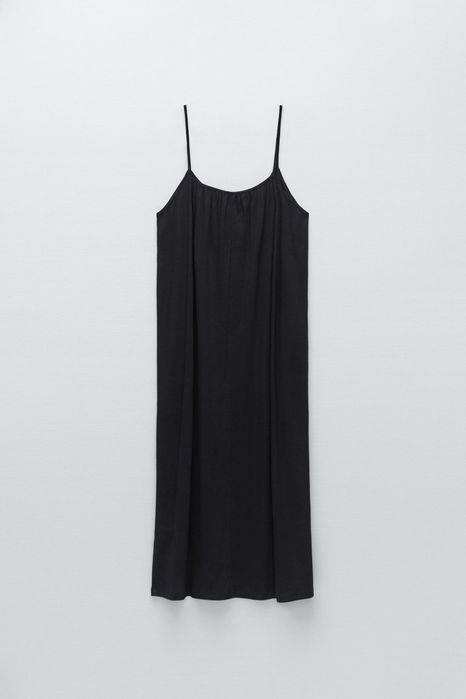 Rochie neagra cu bretele Zara