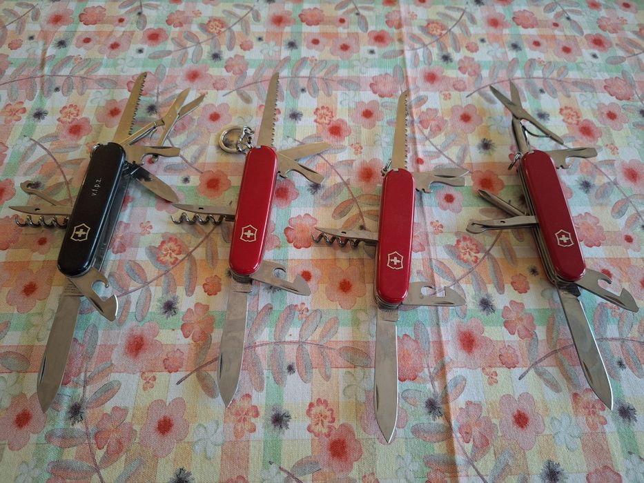 Продавам Victorinox