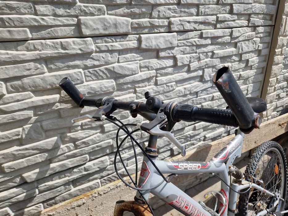 Vând bicicleta in stare buna