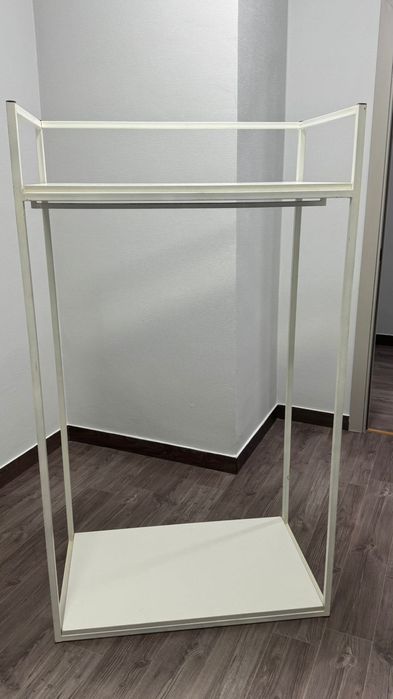 Вешалка для одежды