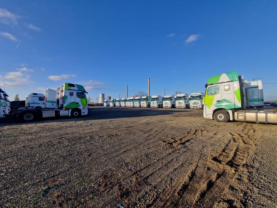 Inchiriez teren / parcare Tir Camion/ parc auto / parcare utilaje