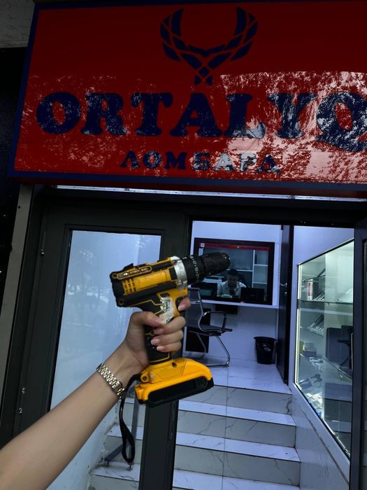 Шуроповерт DeWalt