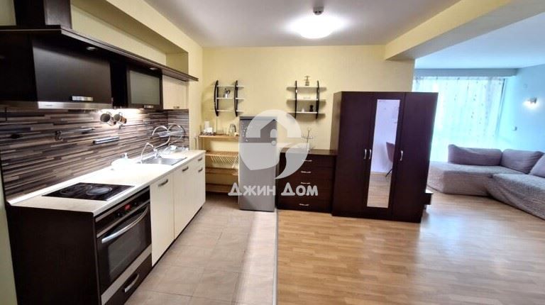 Продава се Тристаен апартамент в Поморие - 105 кв.м за 1096 €/кв.м - Снимка #2