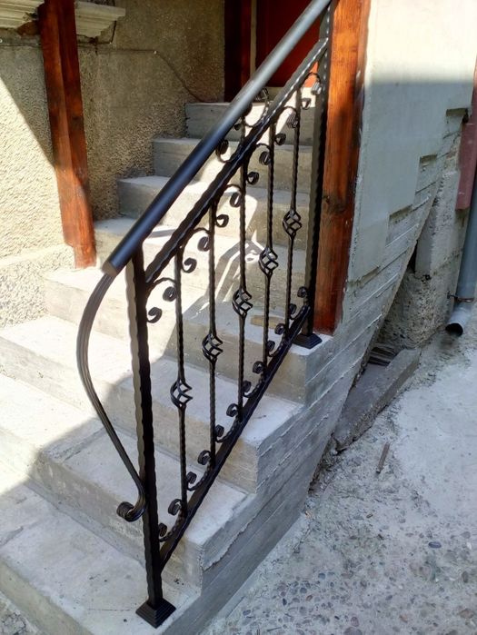 Изделия от метал и дърво