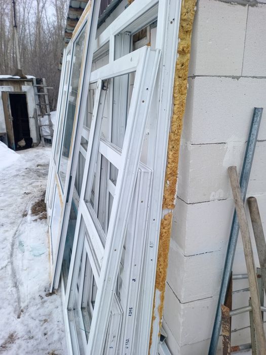 Пластиковые двери перегородки, б/у