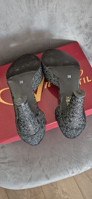 Pantofi cu toc - piele naturala