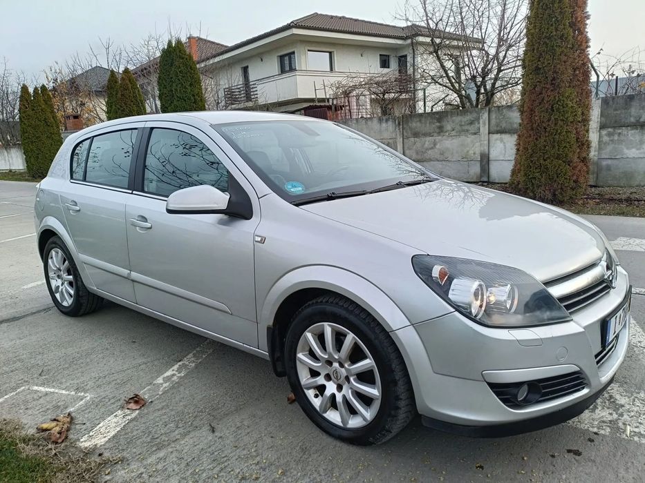 Opel Astra 2006 / 1,8 benzina / Automatik / Navi Color