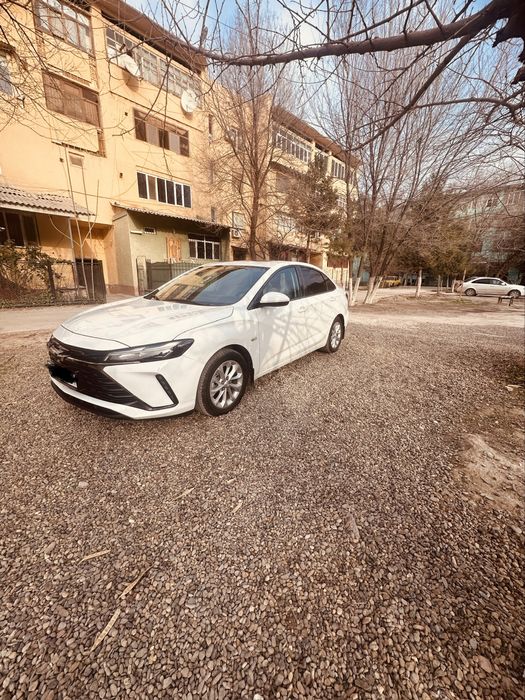 Chevrolet Monza 1.5 atmosferniy