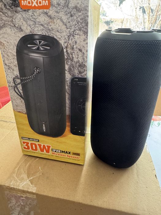 Колонка новая  в коробке