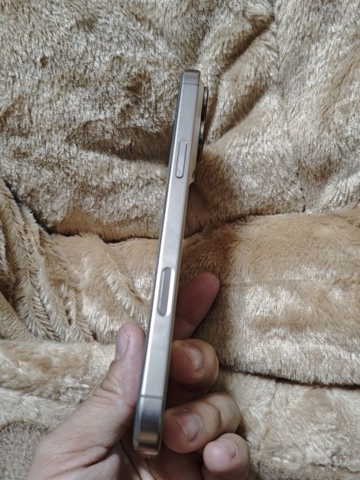 Iphone 16 pro max gold 256 LL/A