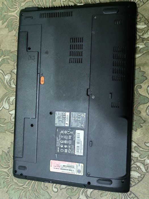 продам acer aspire 5560
