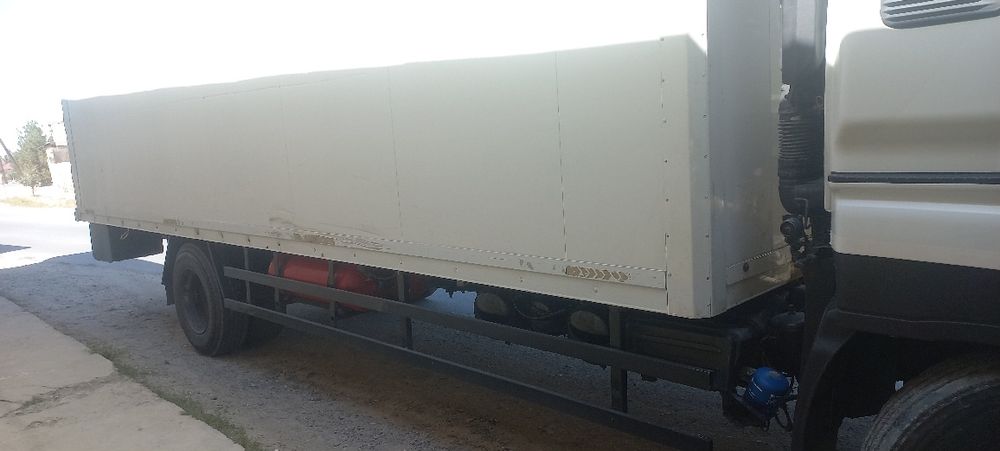 Katta isuzu sotiladi 2008 56 kup