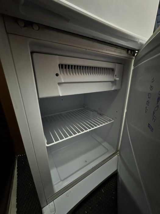 Продаю холодильник