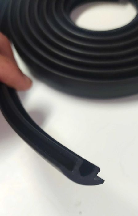 Гумена лента за алуминиеви греди на багажник