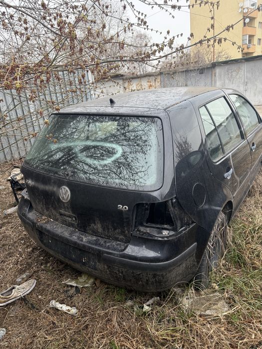 Golf 4 2002 г. За части или скрап