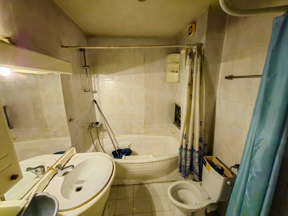 Продава се Тристаен апартамент в София, Гоце Делчев - 120 кв.м за 3084 €/кв.м - Снимка #15