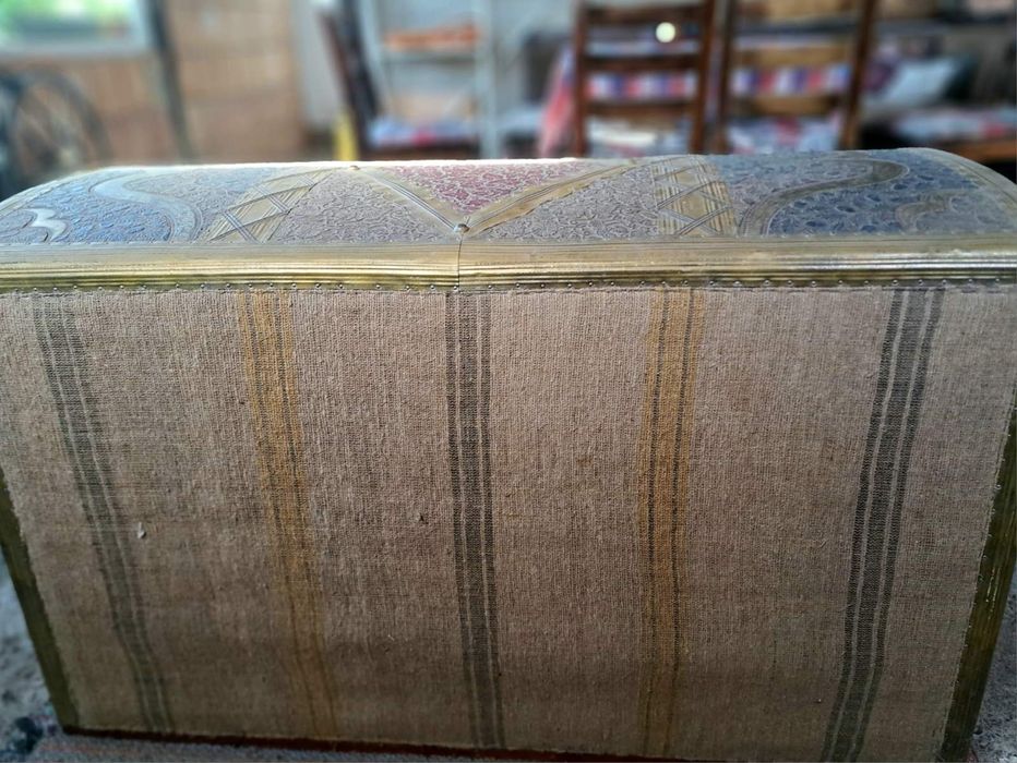 *ТОП* обява продавам старинен скрин ракла