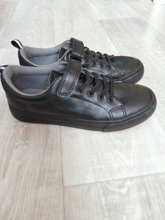 Ботинки для мальчика 35р