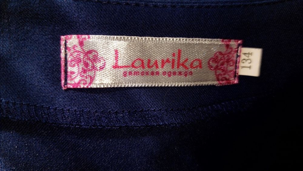 Продам школьные платья