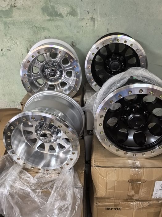 Продавам чисто нови алуминиеви бедлок джанти R16 10J 6х139.7 ET - 45