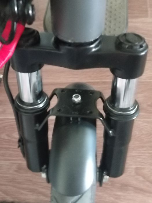 Продам недорого электросамокат