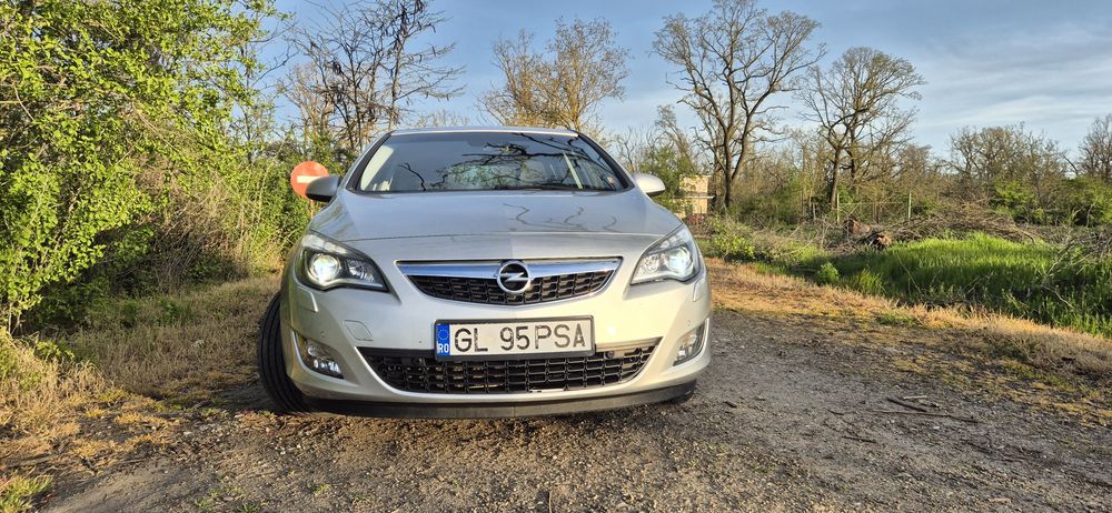 OPEL Astra 2012 — imagine 5