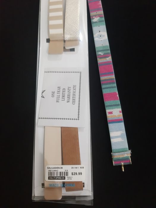 Новые часы продаются женские.