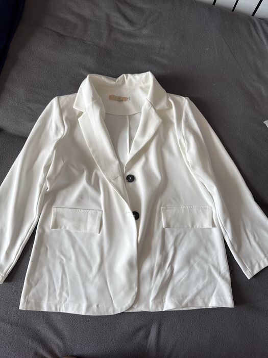 Продам костюм тройка