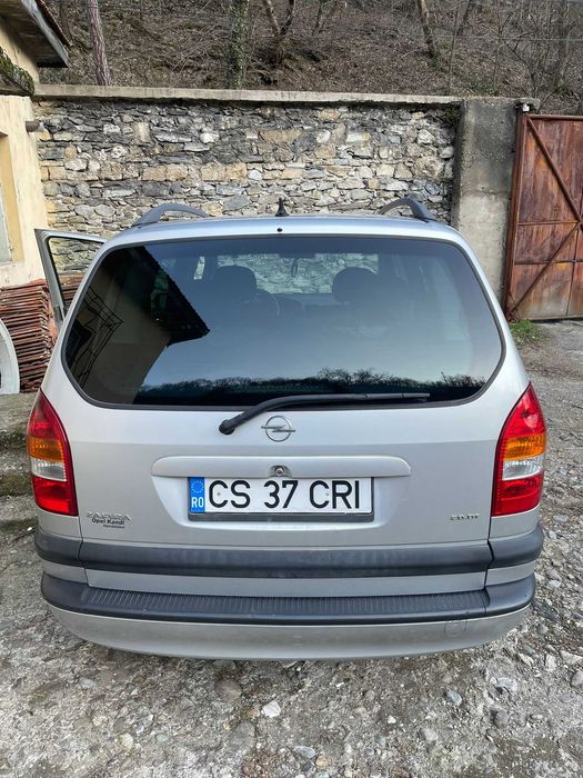 Opel Zafira 2.0 2003