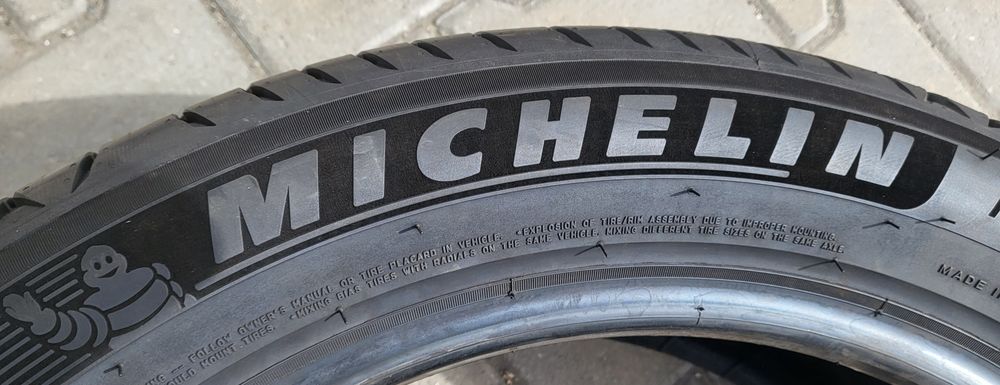 Anvelope turism vara noi Michelin 235 50 19, dot 2022