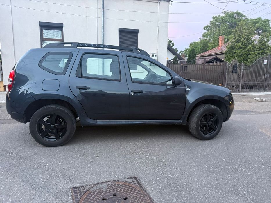 Dacia Duster 1600 cm,benzină,2016,, 4×4