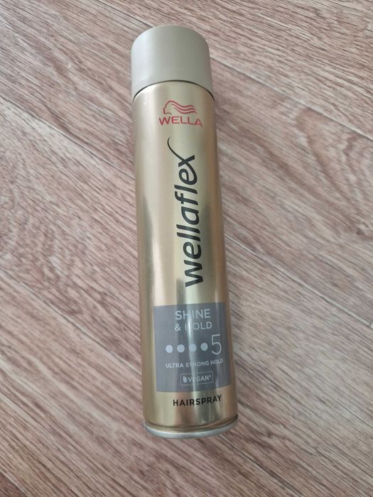 Wella лак для объёма волос