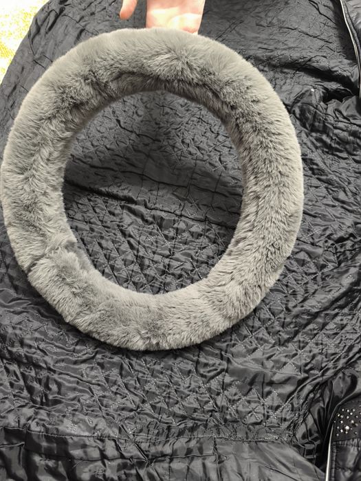 Чеол для автомобилей. Меховой