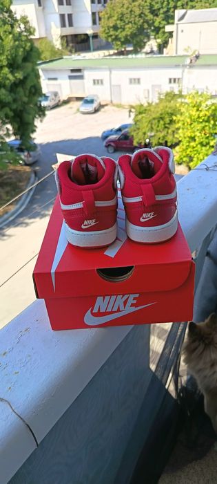 Nike маратонки за момче