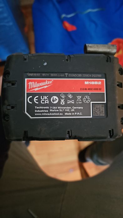 filetantă Dewalt.bormașină milwaukee