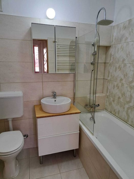 Proprietar vand apartament 2 camere mosilor/foisorul de foc