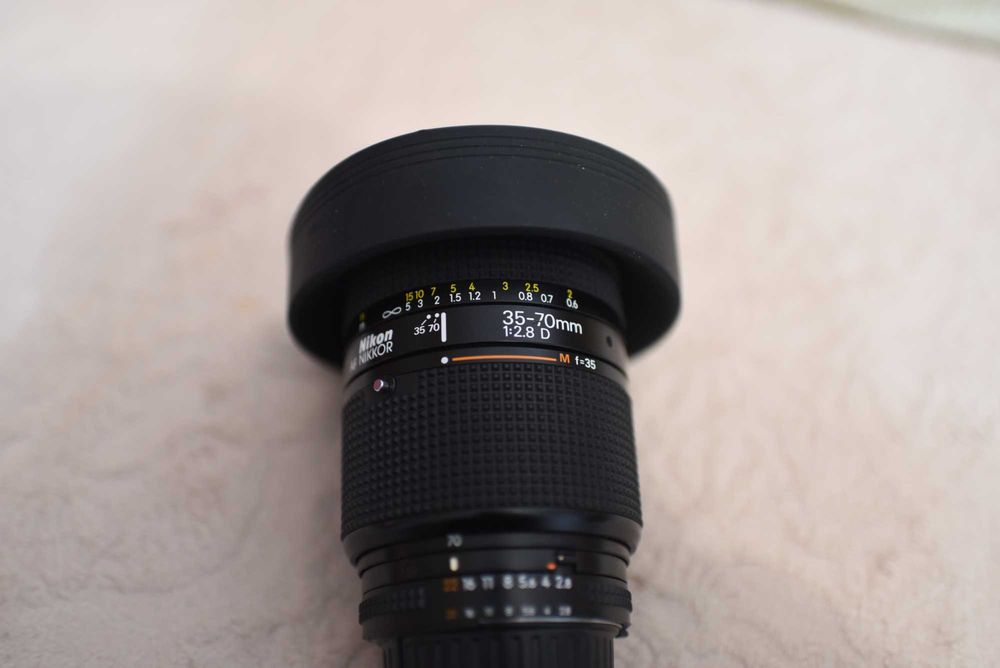 Vând obiectiv Nikon 35-70 mm made in Japan