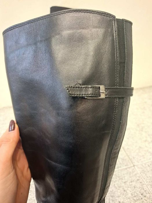 Кожени ботуши с ток