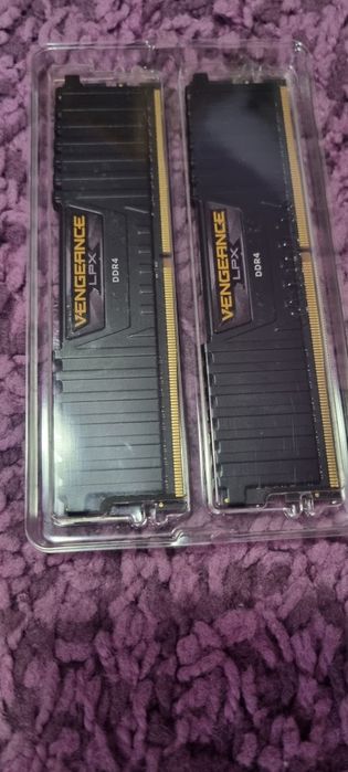 Ram ddr4 2 x 4gb corsair