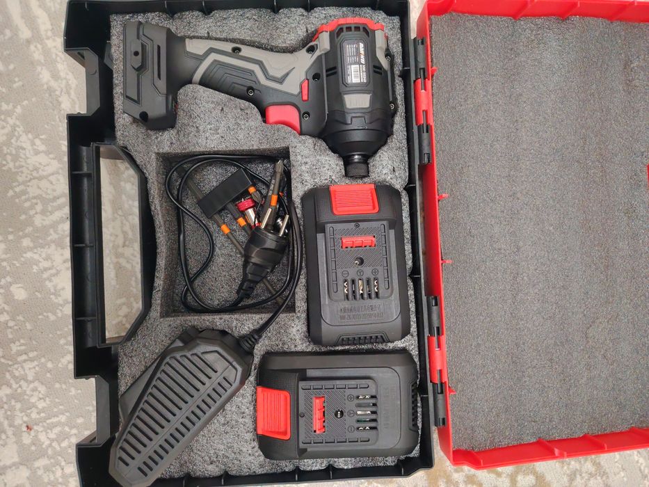 Винтоверт бесщеточный  Nanwey,с двумя акуммуляторами