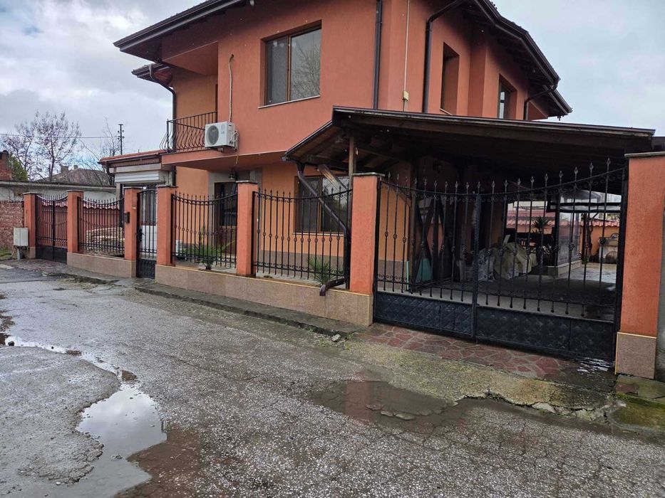 Оградни врати и пана