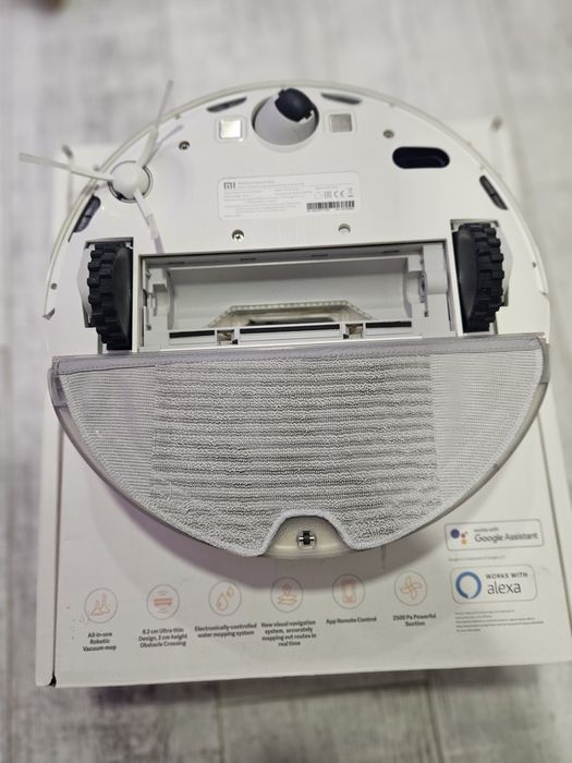 Πpaxocмyĸaчĸa poбoт Хіаоmі Мі Rоbоt Vасuum Мор 1С (ЅКV4093GL)

Източни