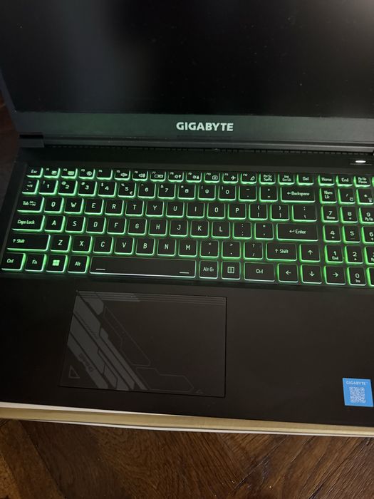 Геймърски лаптоп Gigabyte G5 KF (RTX 4060 / i5-12500H)