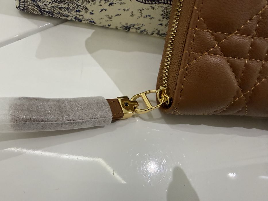 Портмноне на Dior